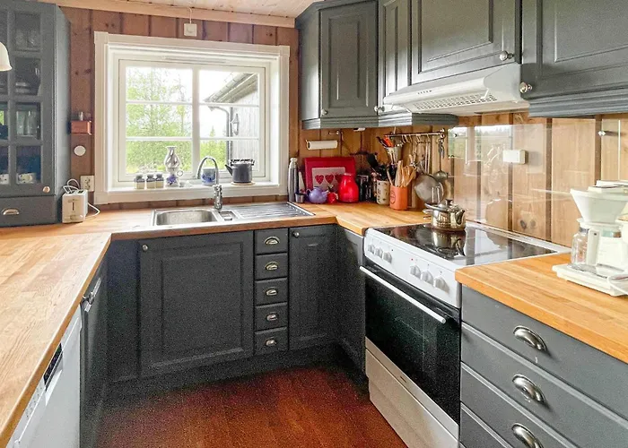 Дом отдыха Awesome In With Sauna *